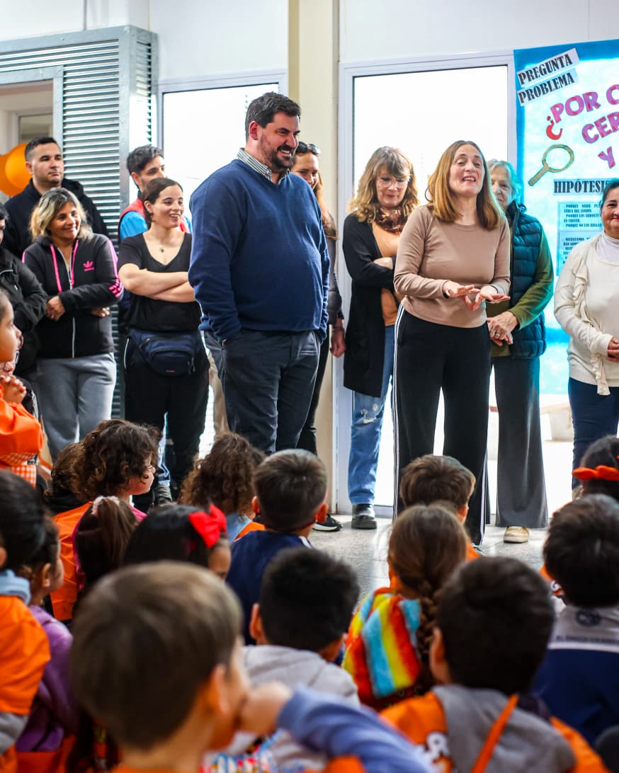 Chiapello junto a Inspectora de Zona 4029 Karina Palloni