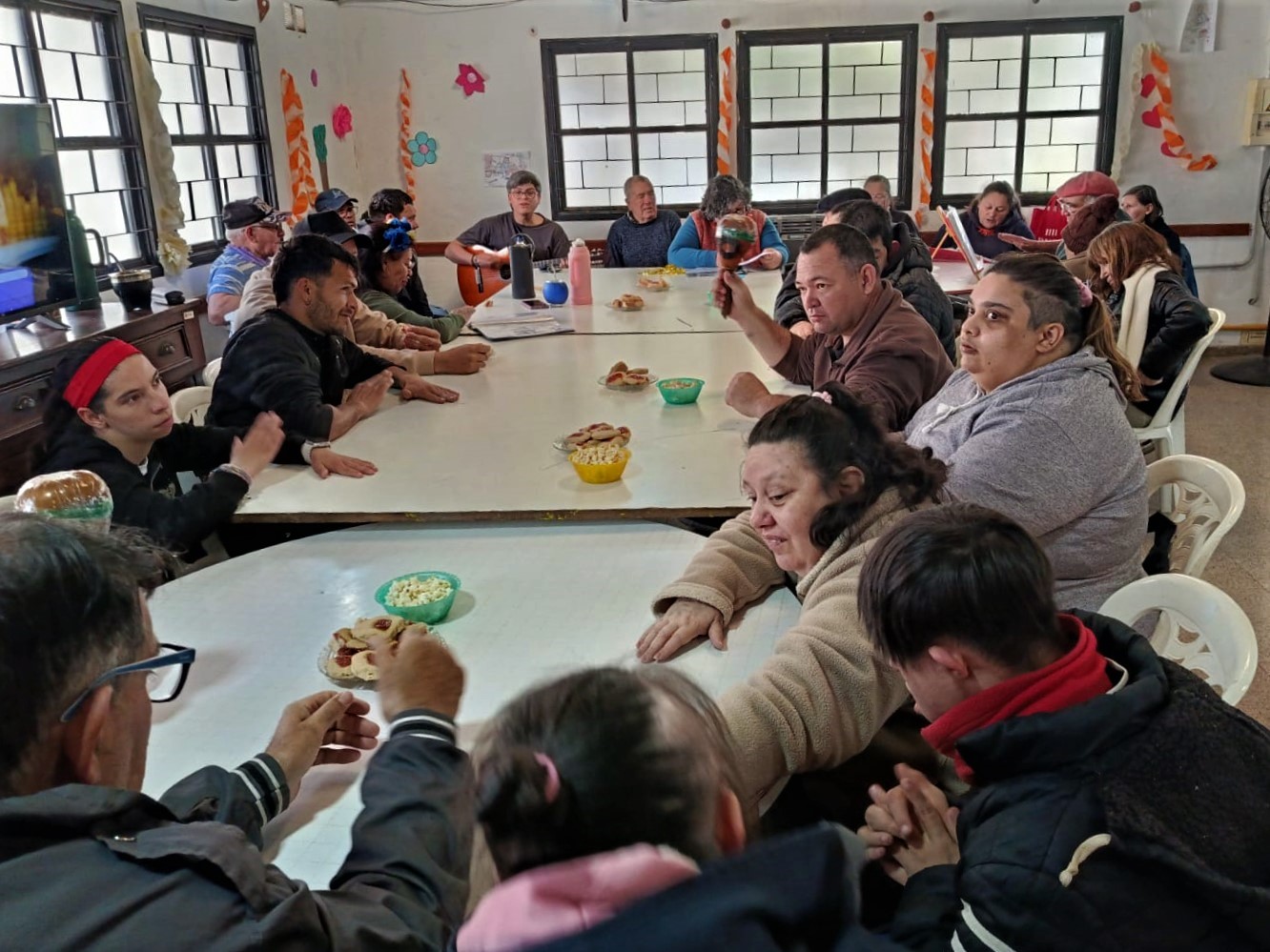 KAIZEN VISITÓ EL HOGAR ALEM